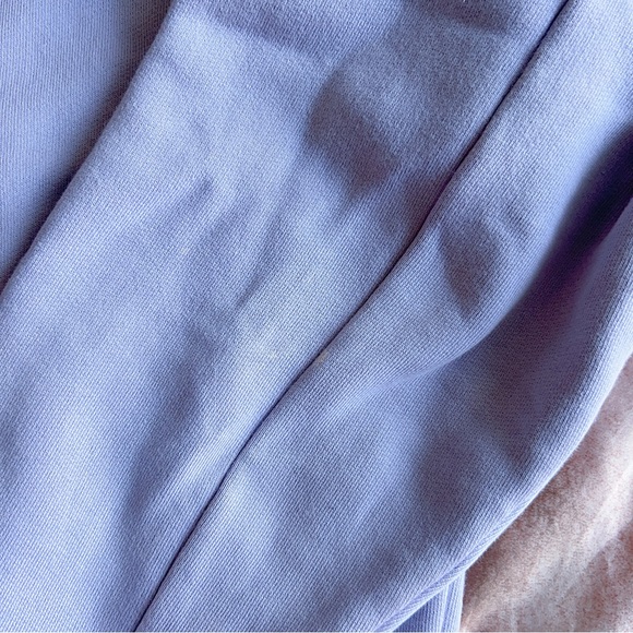 Everlane lilac crew neck top, Size small - Picture 3 of 5